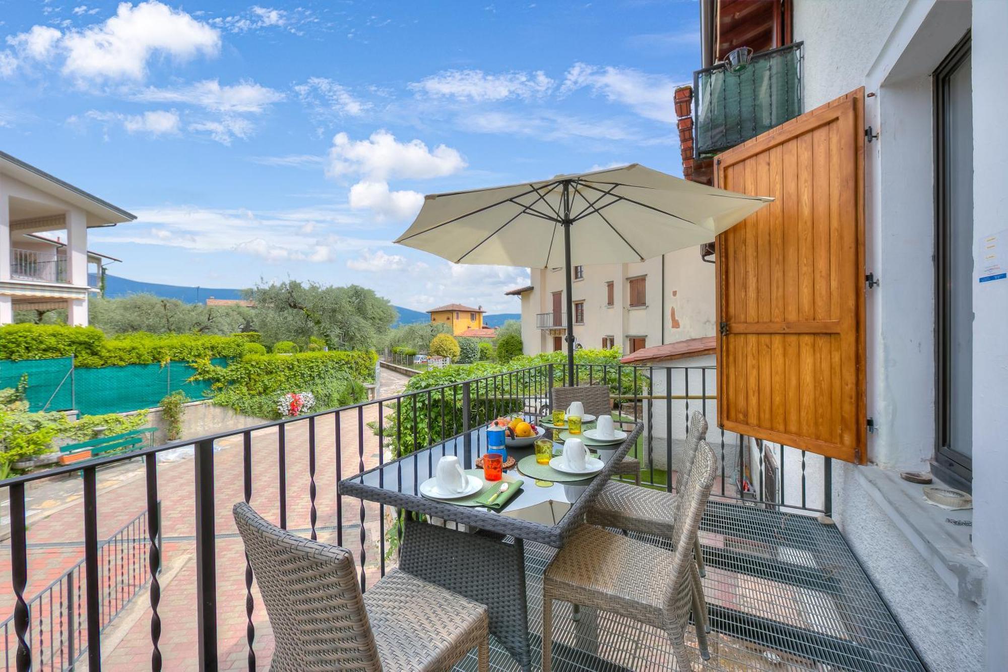 Al Peveri - Private Parking & Near Lake - Happy Rentals 托斯科拉诺-马德尔诺 外观 照片